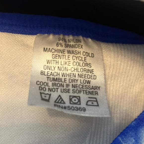 Cascade Sport blue tie dye athletic padded sports bra Summer L 36B 38B no wire - Picture 7 of 9